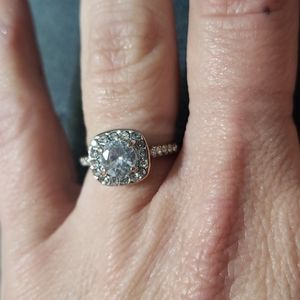 Antique style sterling silver ring